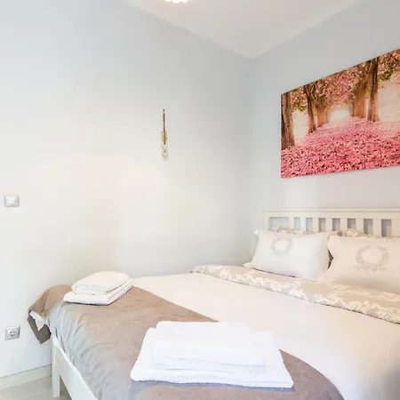 Apartment Seaview For 2 In Palaio Faliro Athens