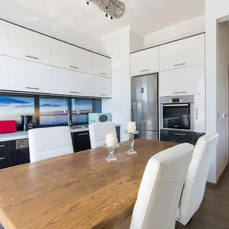 Apartment Seaview For 2 In Palaio Faliro